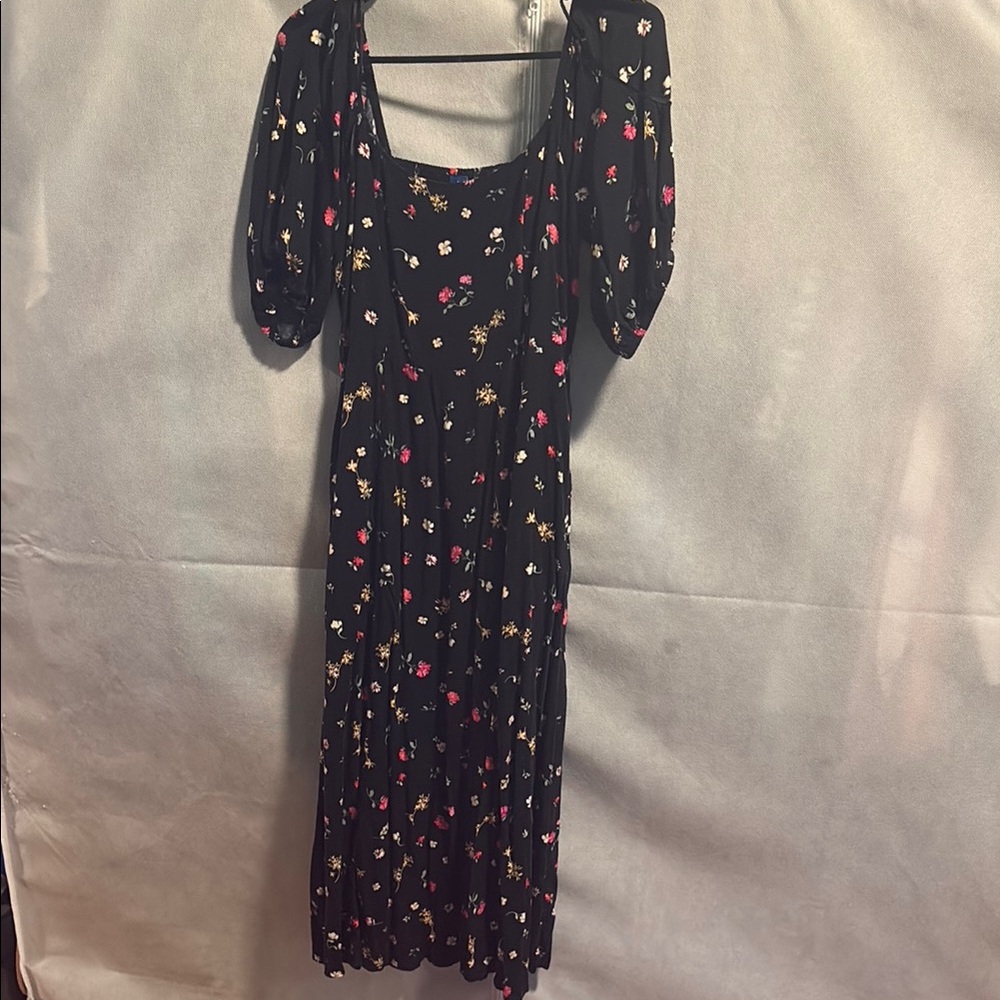 Old Navy Black Puff Sleeve Sundress